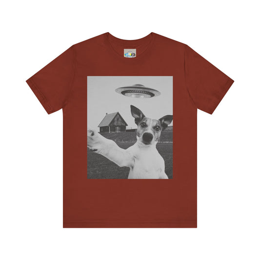 Retro Dog UFO Selfie Tee